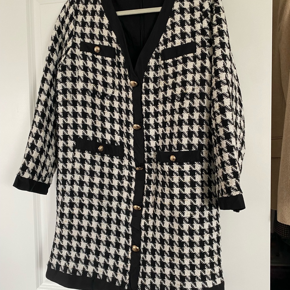 Tuckernuck Black and White Houndstooth Long Sleeve Dress